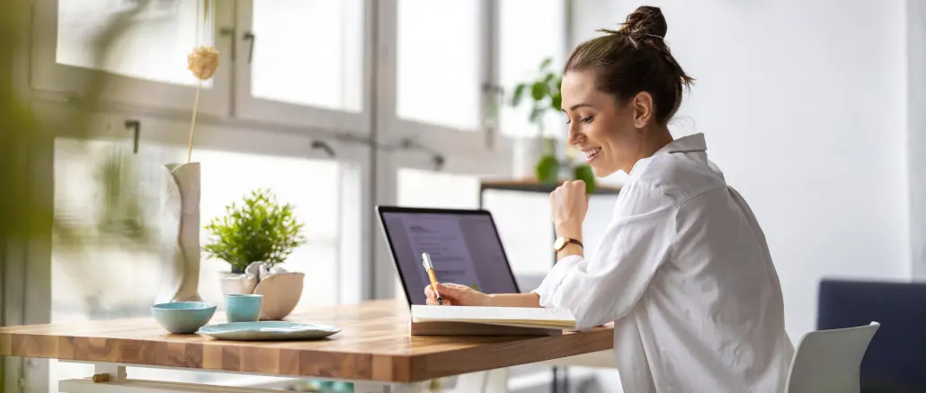 Homeoffice; Arbeiten; Laptop;Work-Life-Balance; zuhause